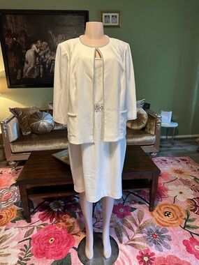 Adrianna Papell Cream Dress with Embellished Waist